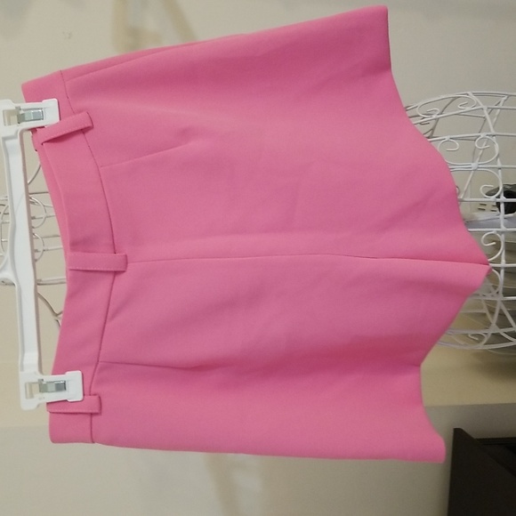 ZARA Hot Pink Shorts. NWT. Size medium. - Picture 4 of 7